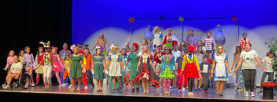 Cast of Alice in Wonderland on stage